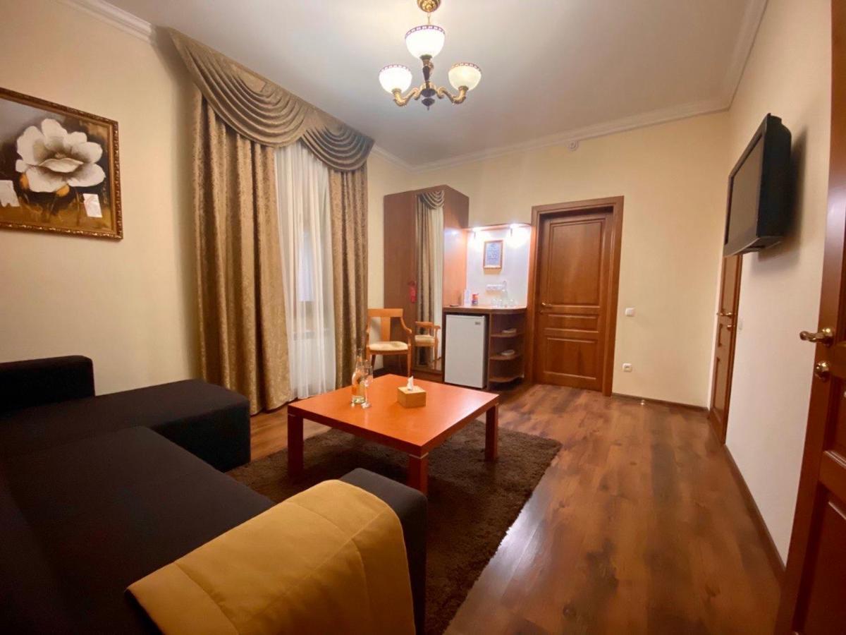 Boomerang Business Hotel Odessa Extérieur photo