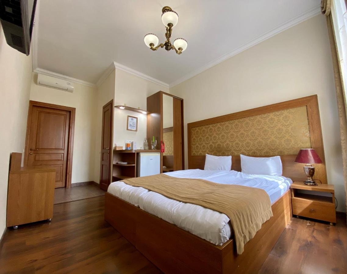 Boomerang Business Hotel Odessa Extérieur photo