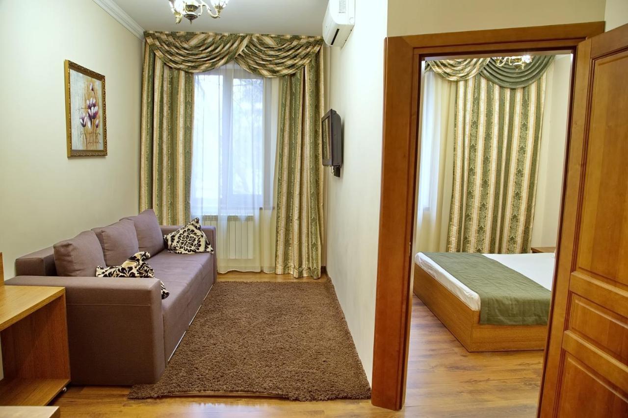 Boomerang Business Hotel Odessa Extérieur photo