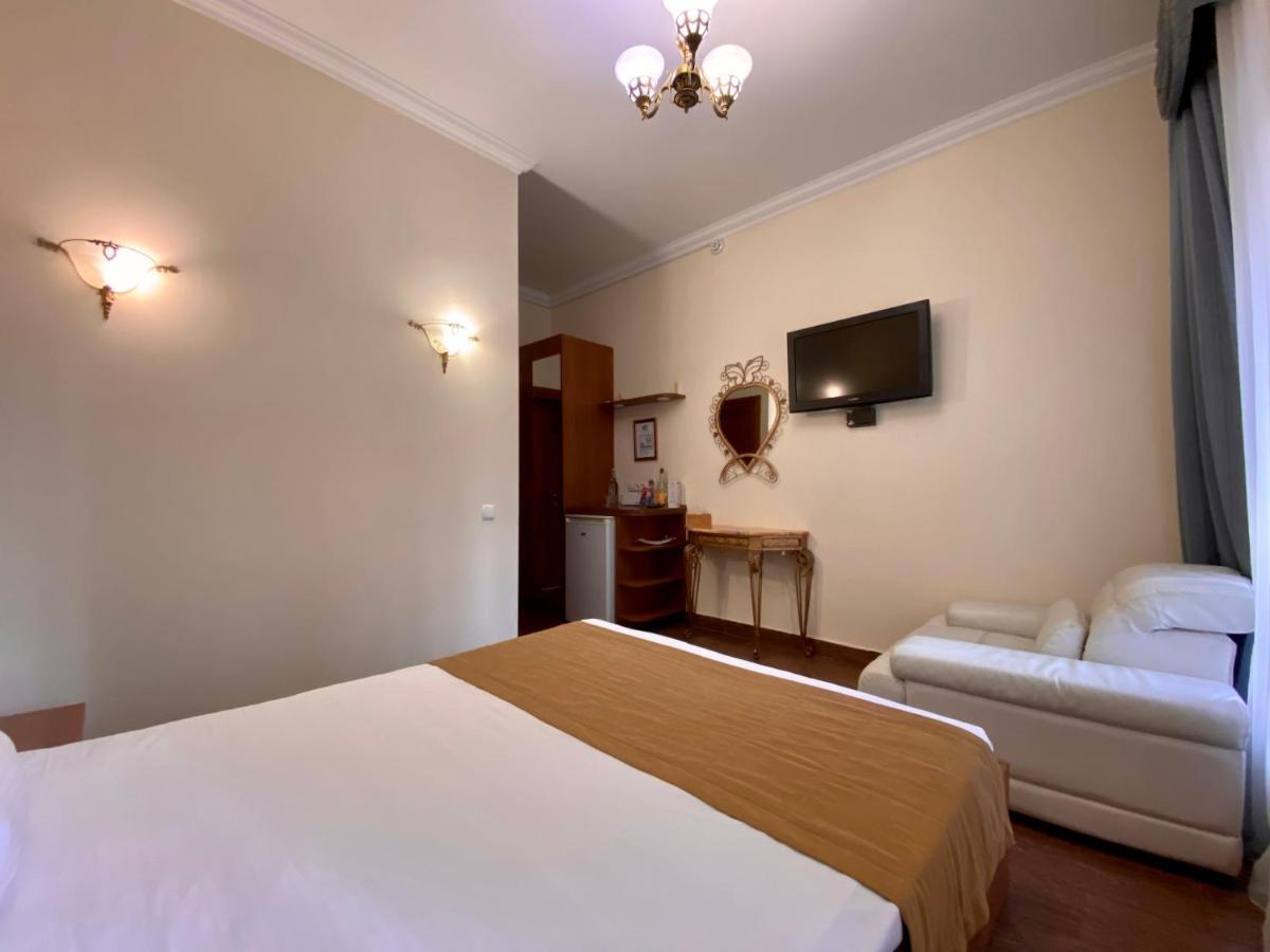 Boomerang Business Hotel Odessa Extérieur photo
